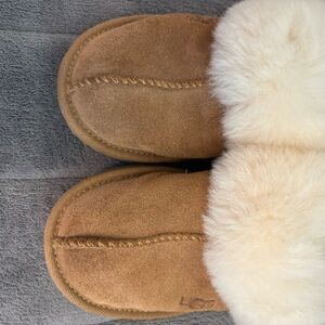 UGG Kids Chestnut Suede Slippers with Fluffy White Lining. Size 1.